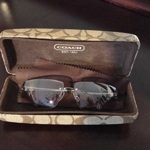 ☀️ Coach Sunglasses 😎